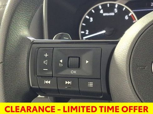 Used 2023 Nissan Rogue SV image 24