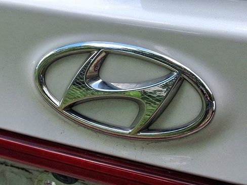 Certified 2023 Hyundai Santa Fe Calligraphy image 8