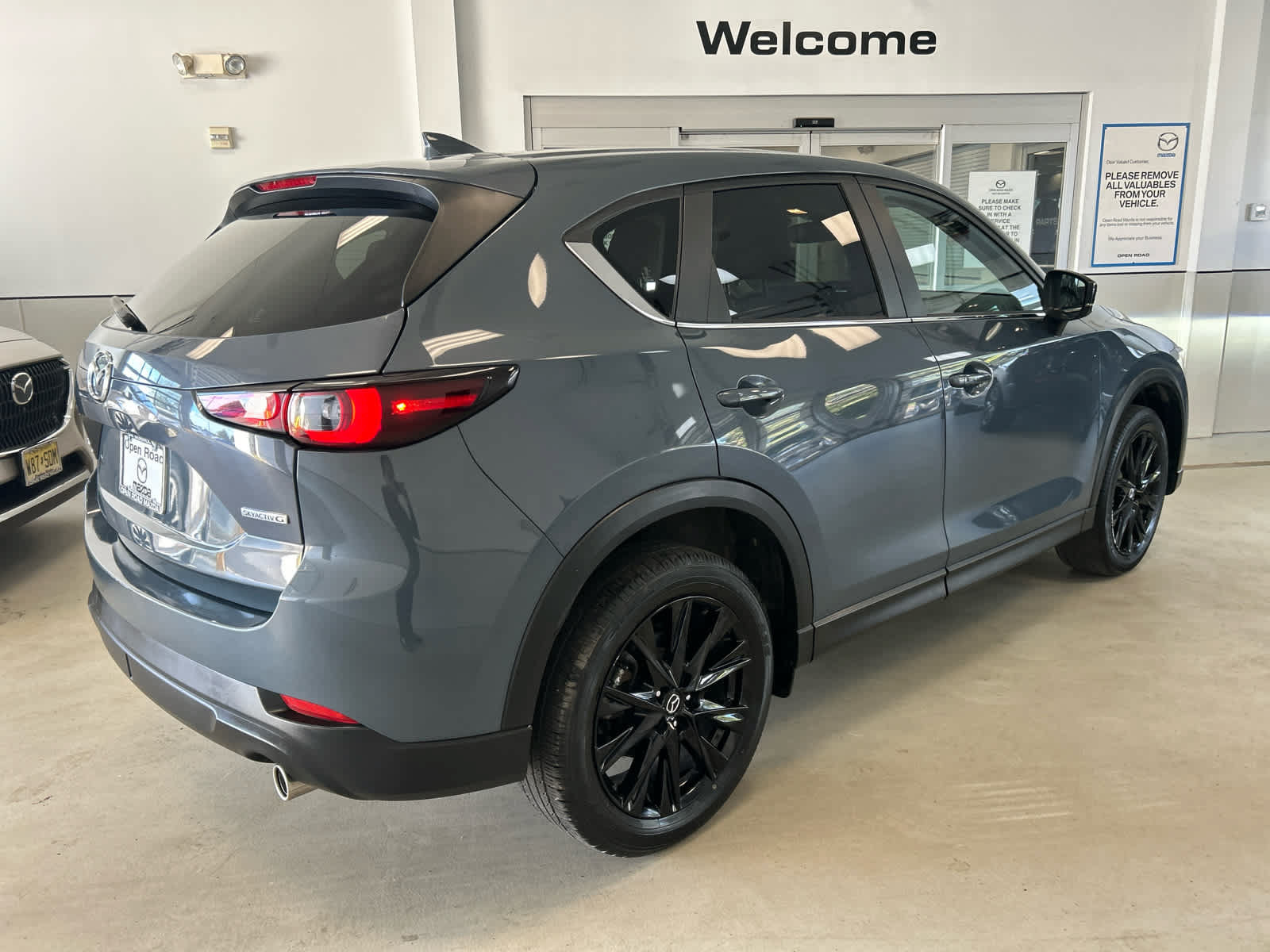Certified 2025 MAZDA CX-5 Carbon Edition AWD/4WD image 7