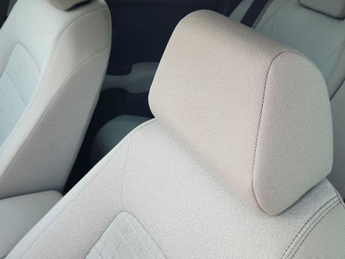 Used 2024 Honda HR-V LX image 14
