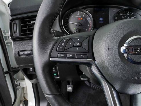 Used 2020 Nissan Rogue S w/ Special Edition Package FWD image 9