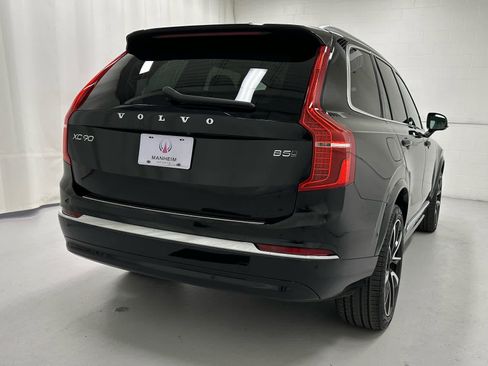Used 2024 Volvo XC90 B5 Plus w/ Protection Package Premier image 6