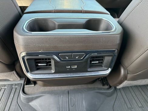 Used 2024 GMC Sierra 2500 Denali w/ Denali Reserve Package AWD/4WD image 12