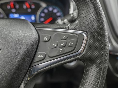 Used 2021 Chevrolet Equinox LT image 22