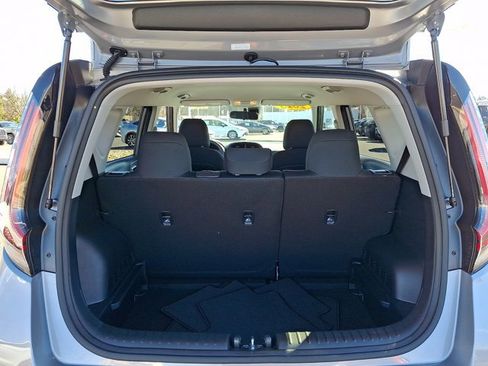 Used 2025 Kia Soul LX w/ LX Technology Package image 28