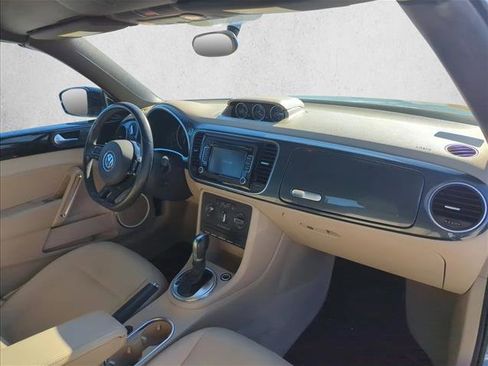 Used 2014 Volkswagen Beetle R-Line image 21