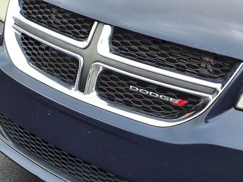 Used 2013 Dodge Grand Caravan SE FWD image 29