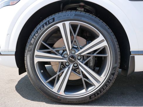 New 2025 Genesis GV80 3.5T e-SC image 3