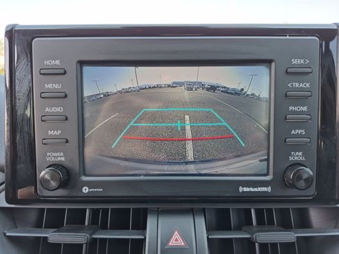 Used 2020 Toyota RAV4 LE AWD/4WD image 30