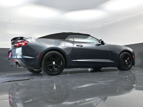 Used 2021 Chevrolet Camaro LT RWD image 18