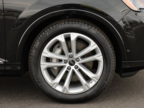 Used 2025 Audi Q7 3.0T Prestige w/ Prestige Package image 5