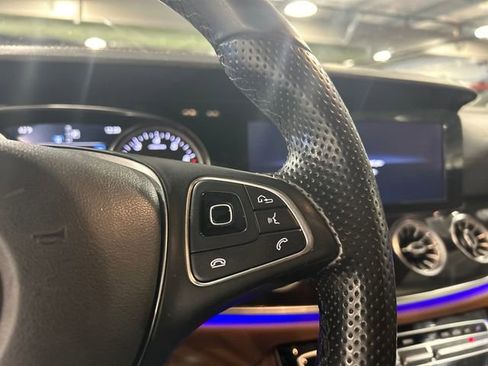 Used 2018 Mercedes-Benz E 400 4MATIC Cabriolet image 13