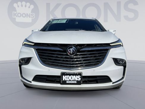 Used 2024 Buick Enclave Essence image 11