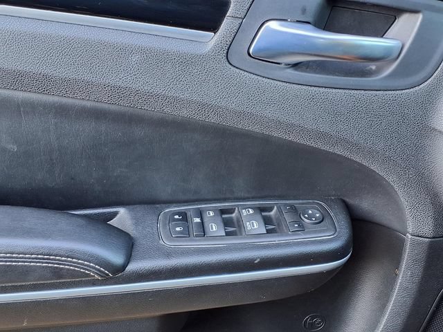 Used 2023 Chrysler 300 S RWD image 17