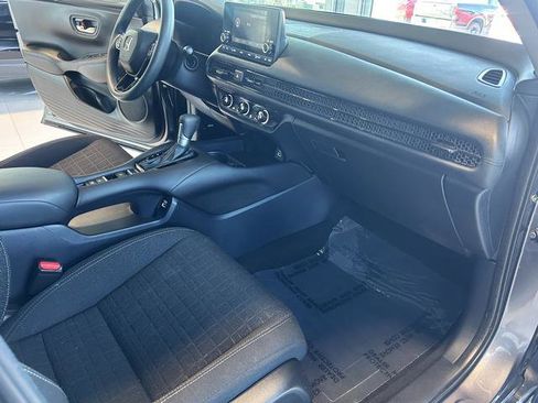 Used 2023 Honda HR-V LX image 26