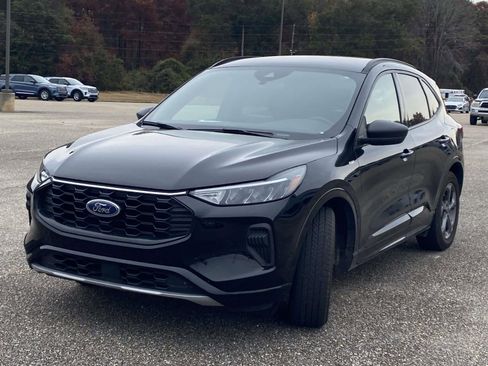 Used 2024 Ford Escape ST-Line image 3