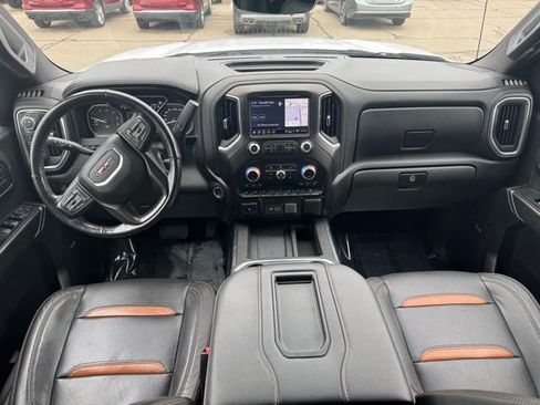 Used 2021 GMC Sierra 1500 AT4 w/ AT4 Value Package AWD/4WD image 9