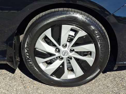 Certified 2024 Nissan Altima 2.5 S FWD image 9