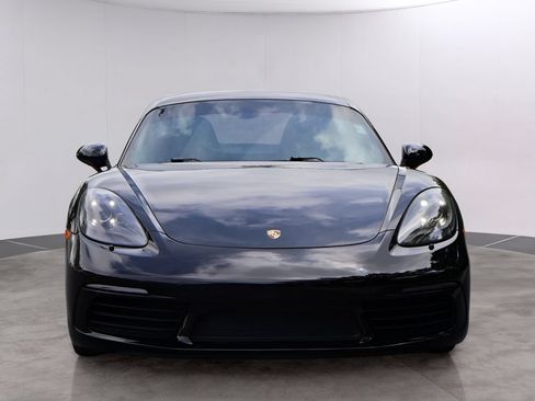 Used 2019 Porsche 718 Cayman RWD image 12
