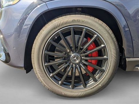 New 2026 Mercedes-Benz GLS 63 AMG 4MATIC image 9