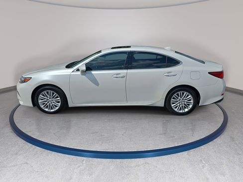Used 2017 Lexus ES 350 w/ Premium Package FWD image 8