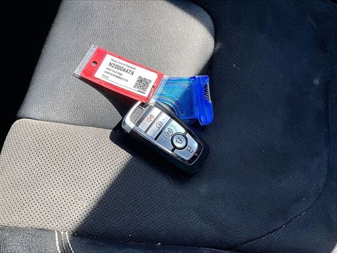 Used 2022 Ford Edge ST w/ Equipment Group 401A image 30