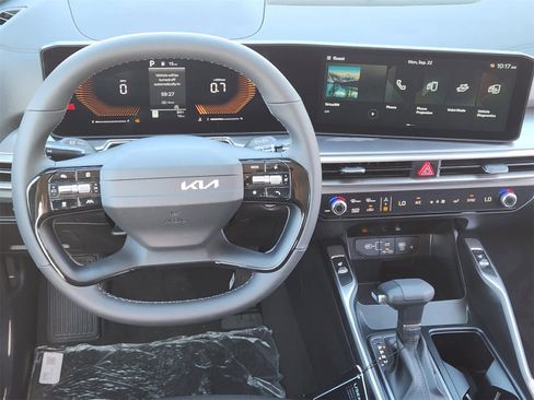 New 2026 Kia Sorento S image 24