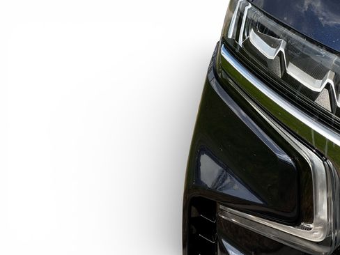 Used 2024 Chevrolet Tahoe High Country AWD/4WD image 6