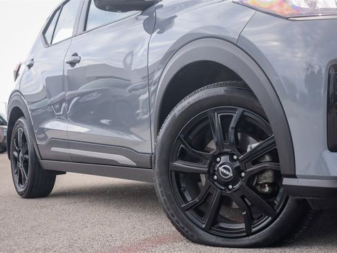 Used 2024 Nissan Kicks SR w/ SR Premium Package image 2