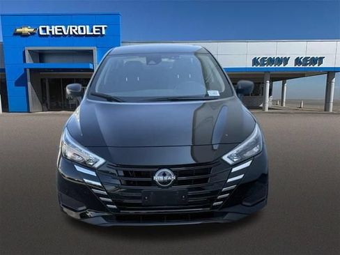 Used 2025 Nissan Versa SV FWD image 7