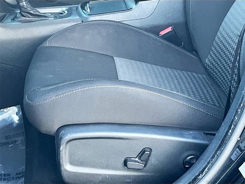 Used 2021 Dodge Charger R/T w/ Blacktop Package image 19