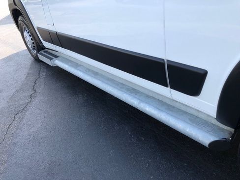 Used 2025 RAM ProMaster 2500 w/ U-Haul Equipment Group FWD image 13