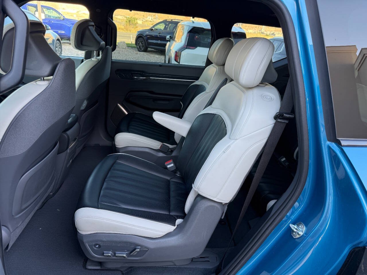 Used 2024 Kia EV9 GT-Line AWD/4WD image 4