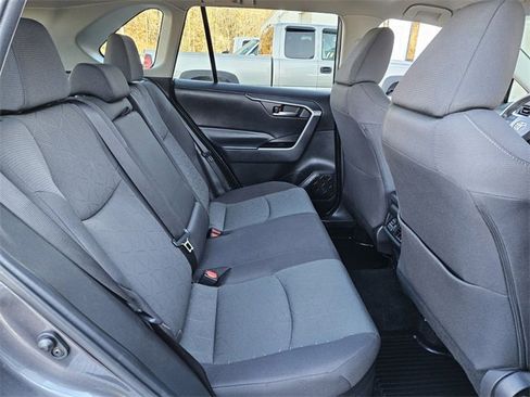 Used 2024 Toyota RAV4 XLE image 15