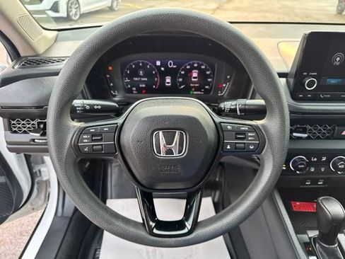 Used 2023 Honda Accord EX image 12