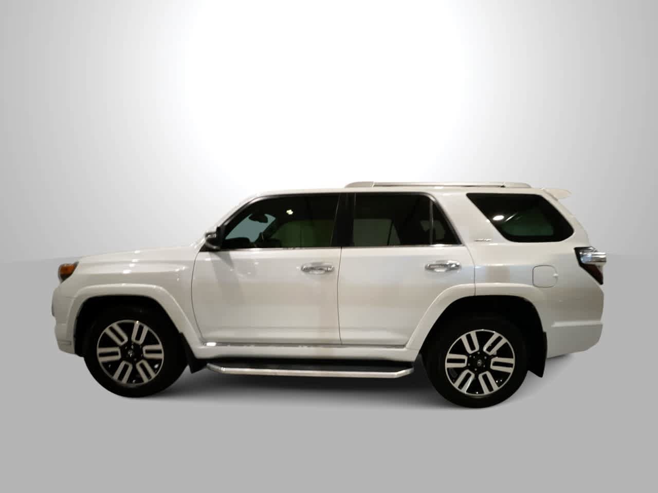 Certified 2022 Toyota 4Runner Limited AWD/4WD image 5