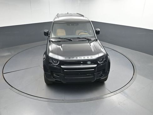 Used 2023 Land Rover Defender 110 X-Dynamic SE AWD/4WD image 40