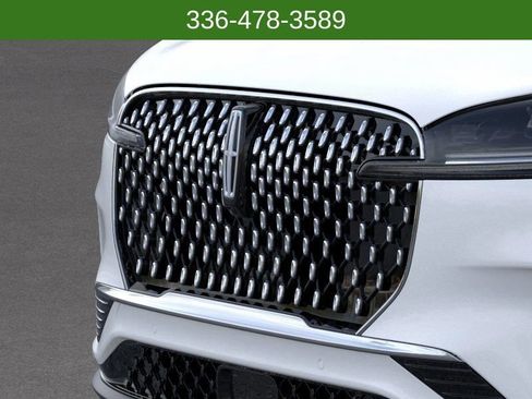 New 2026 Lincoln Aviator Reserve image 17