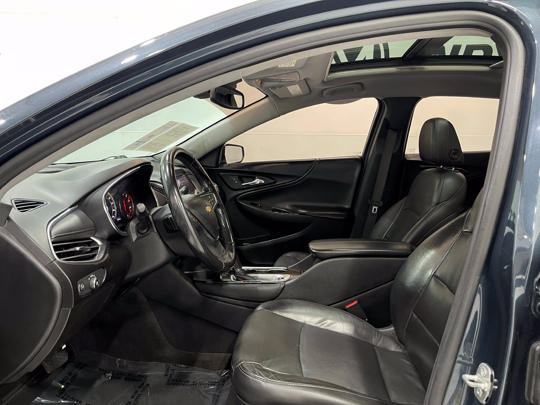 Used 2020 Chevrolet Malibu Premier FWD image 12