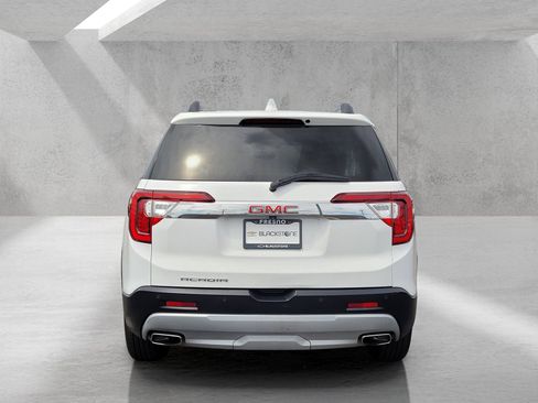 Used 2023 GMC Acadia SLT FWD image 5