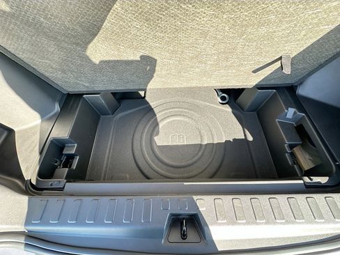 Used 2020 GMC Terrain SLT w/ Preferred Package image 31