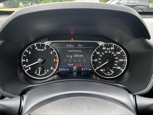 Used 2025 Nissan Altima 2.5 SV FWD image 20