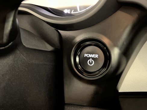 Used 2025 Toyota Sienna LE w/ LE Plus Package AWD/4WD image 33