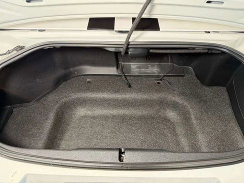 Used 2012 MAZDA MX-5 Miata Grand Touring w/ Premium Pkg RWD image 17
