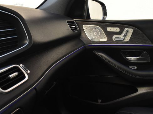 Used 2022 Mercedes-Benz GLE 350 4MATIC w/ AMG Line Exterior image 36