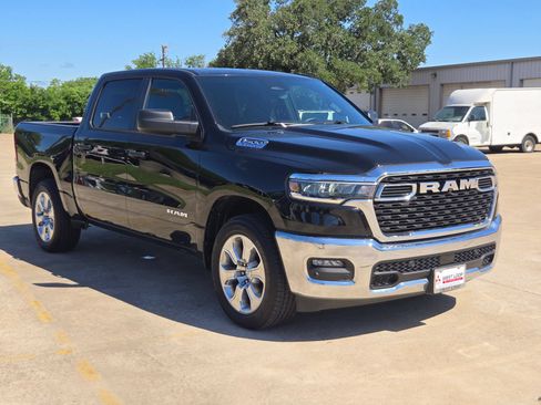 Used 2025 RAM 1500 Lone Star RWD image 7