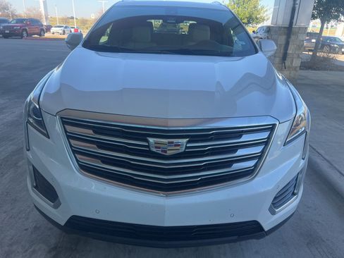 Used 2017 Cadillac XT5 Luxury w/ Driver Awareness Package image 3