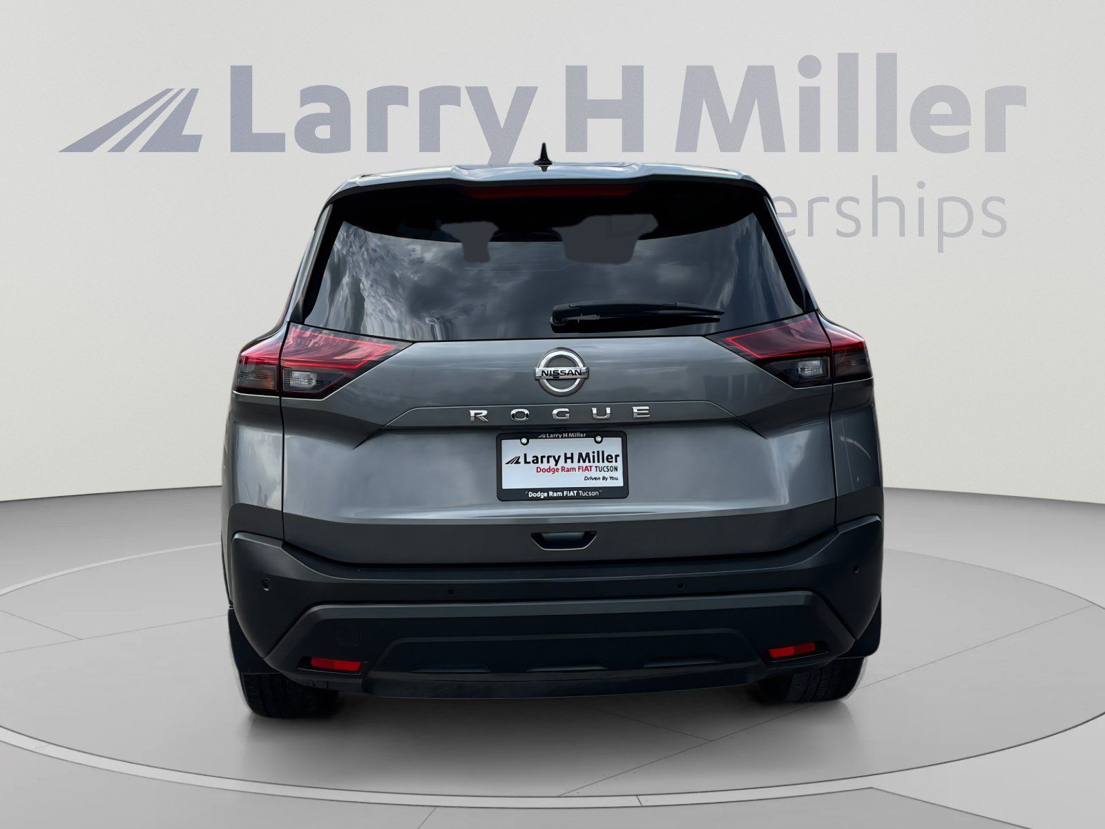 Used 2021 Nissan Rogue S FWD image 4