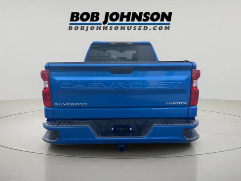 Used 2024 Chevrolet Silverado 1500 Custom image 9
