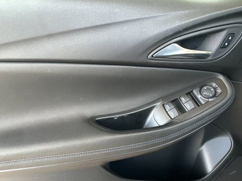 New 2025 Buick Encore GX Sport Touring image 11